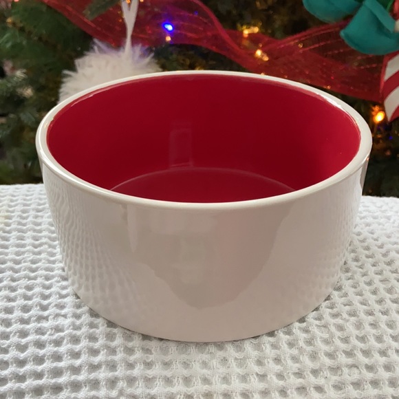 RAE DUNN ‘HAPPY HOWLIDAYS’ Pet Bowl. NWOT. 
Cream with Black LL, Red inside - Picture 2 of 5